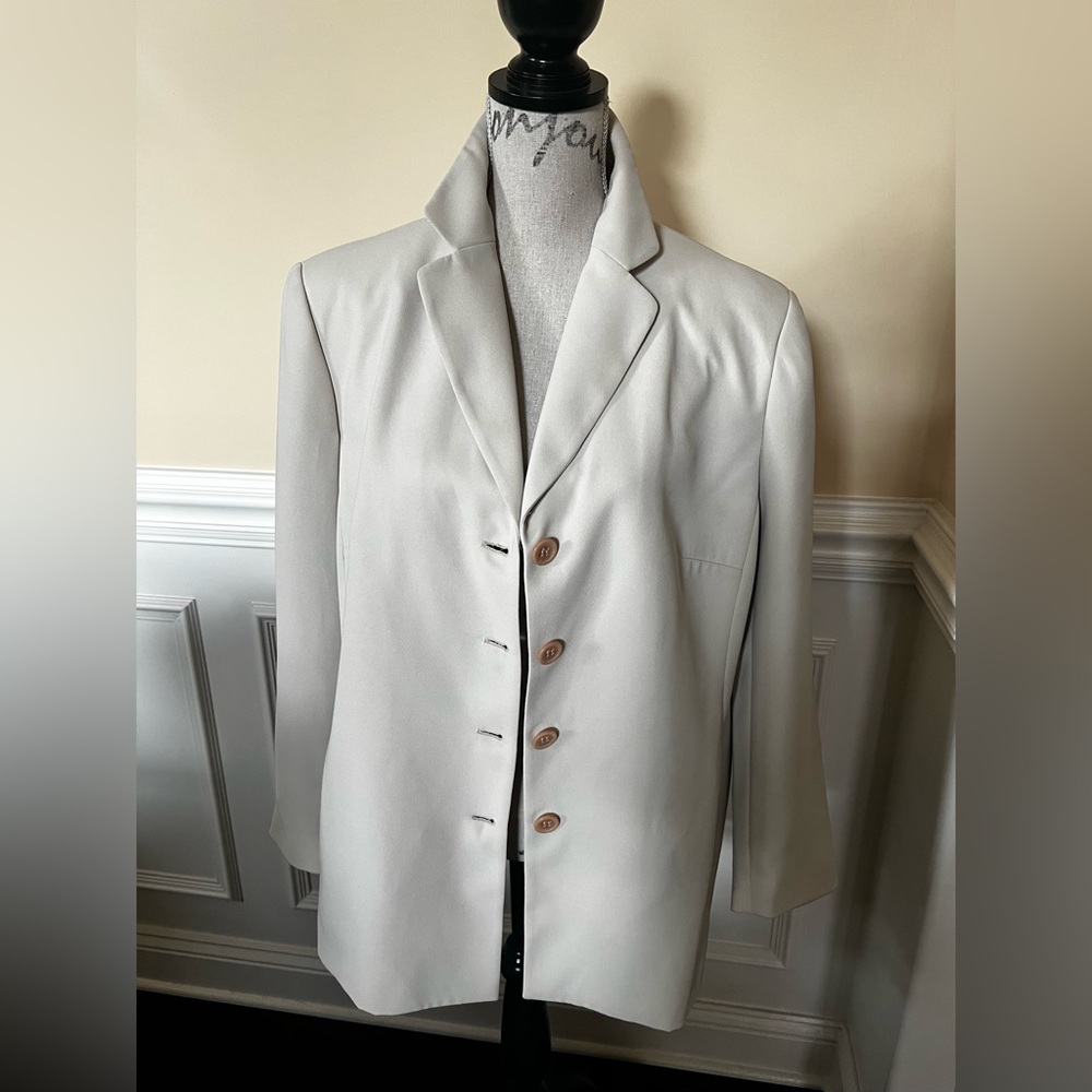 Beige, Single Breasted-Side Pockets-Long sleeves … - image 8